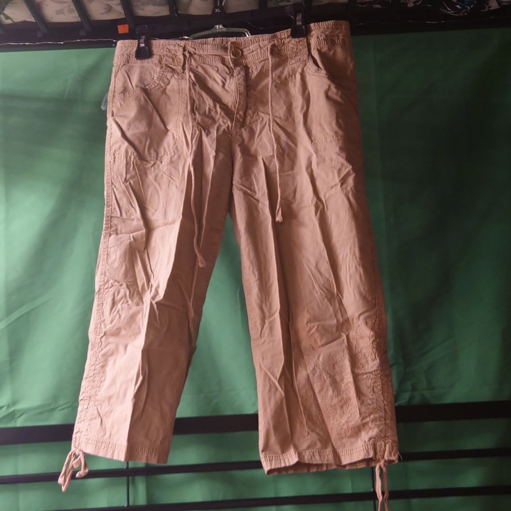 Junior's floral embroidered khakis